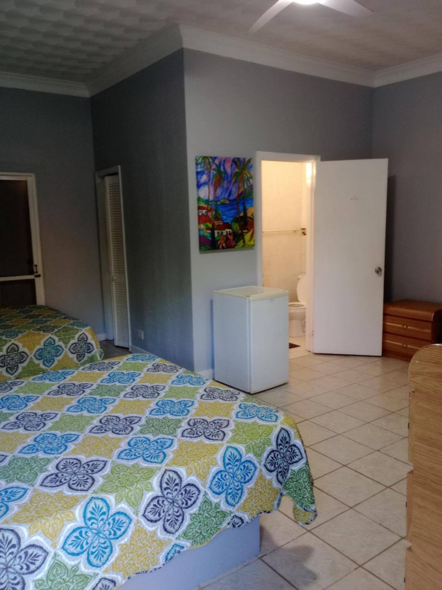 Gregory Town Surfers Manor Motel المظهر الخارجي الصورة